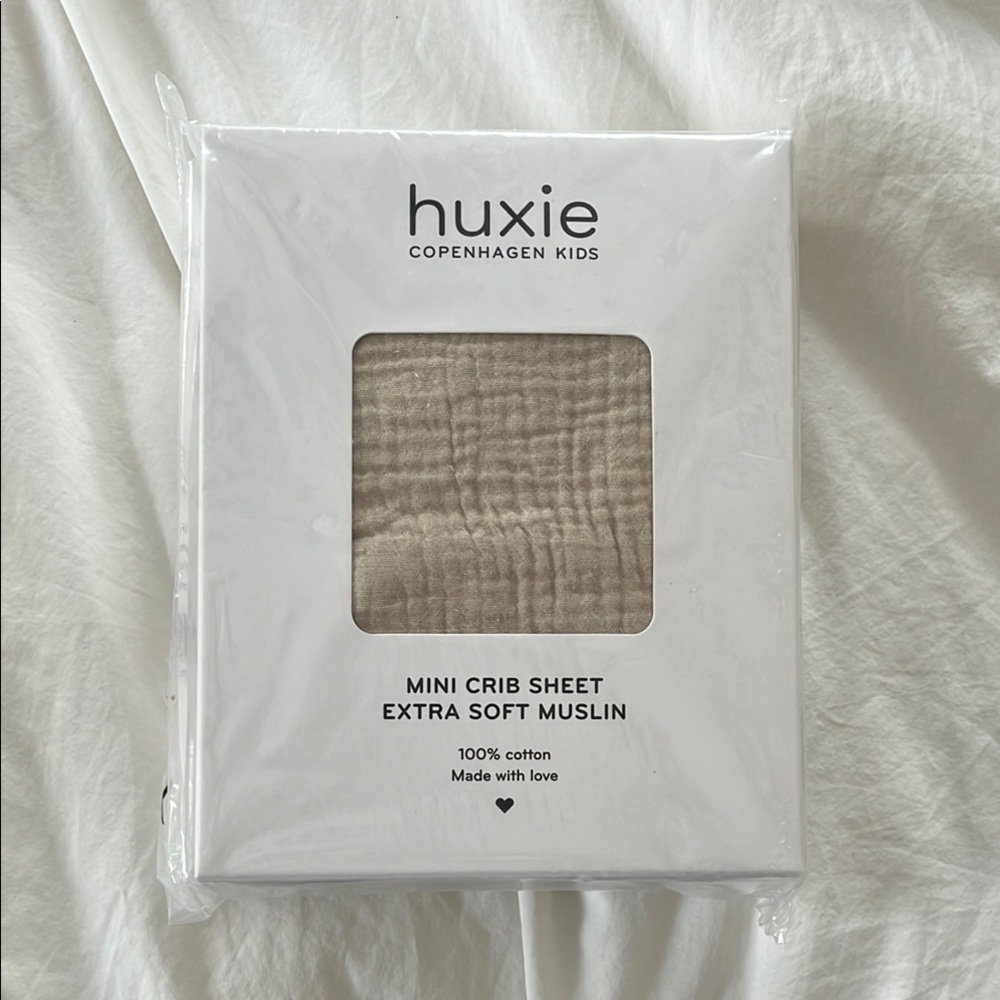 *SOLD* Huxie Copenhagen Kids Mini Crib Sheet